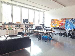Hinweis Fläche von ca. 230m2 im 1. OG frei - vgl.
